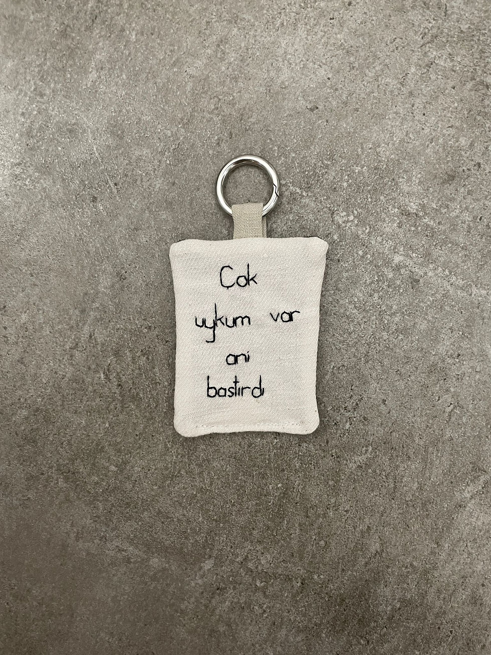 Küçük resim: Merci Elephant Kumaş Motto Anahtarlık
