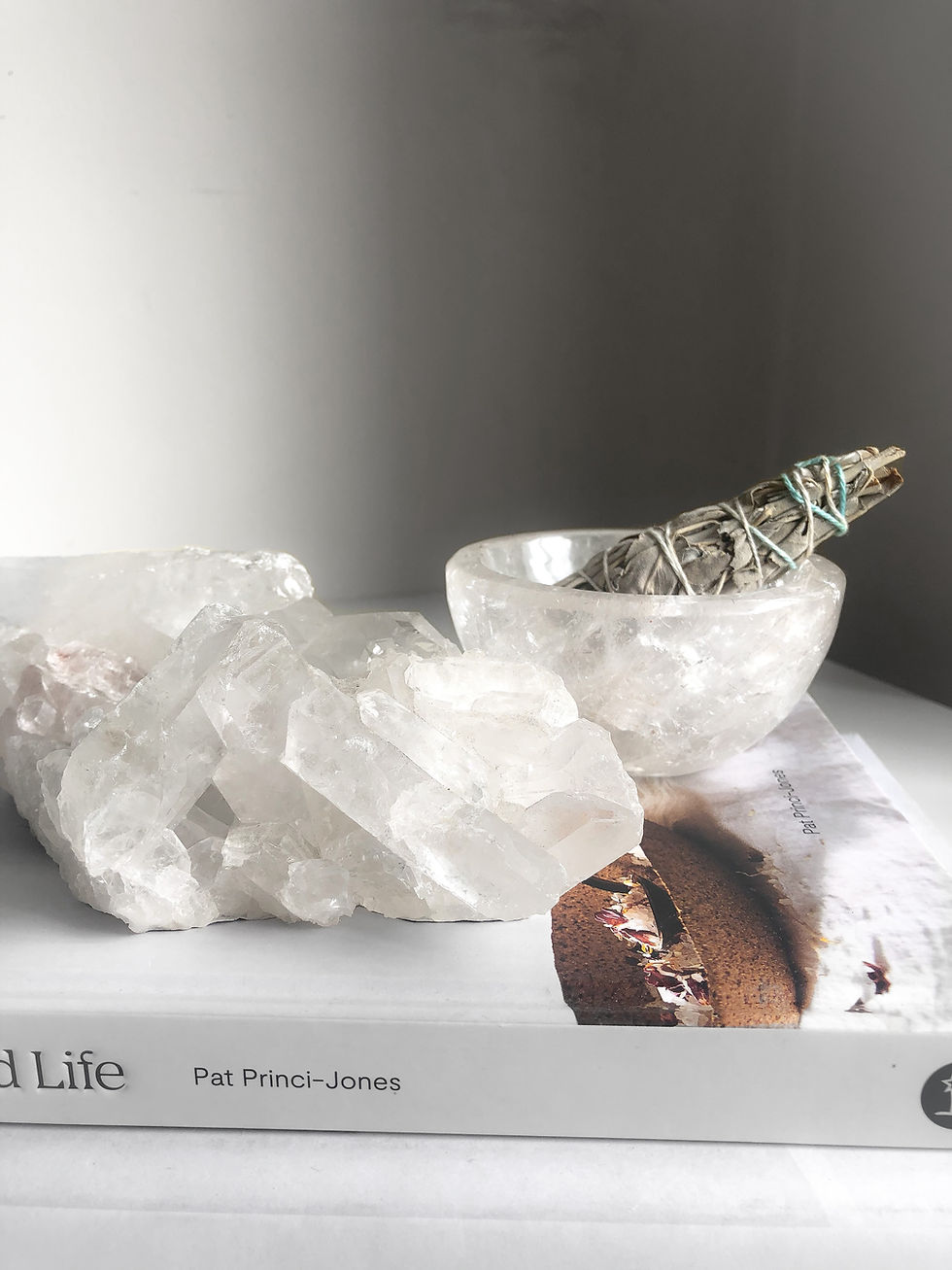Miniature : Clear Quartz Natural Cluster - Tealight Holder