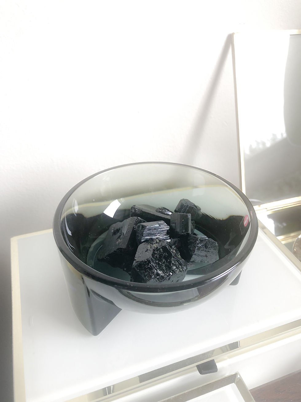 Miniature : Raw Black Tourmaline - Protection