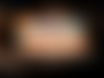 Imagem com o texto "marketing de conteúdo: o guia completo para criar textos que convertem"