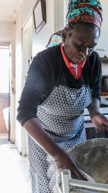 ULWAZI FEFE HOME CARING - AUNTIE KOEKIE - PHOTOGRAPHY AND VIDEO