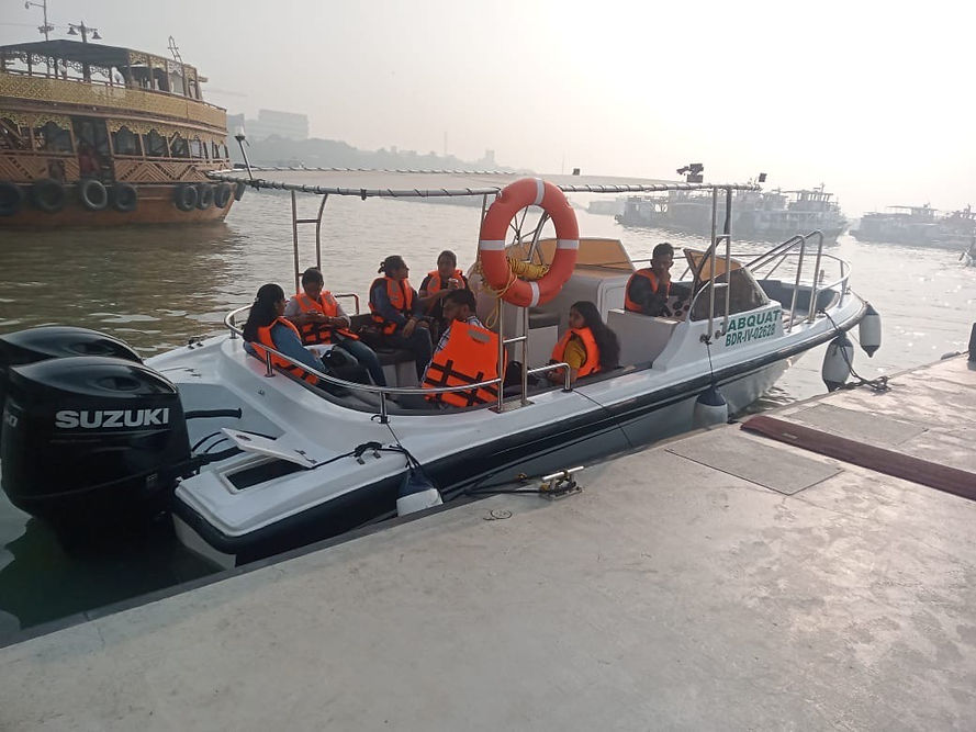 Elephanta Caves Tour – speed boat ride from Gateway of India
