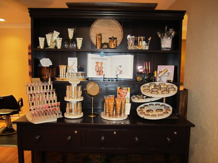 headstogethersalonanddayspa.hairandmakeupinyubacity