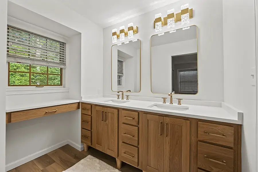 Hire a Bathroom Remodeling Contractor or Do It Yourself?