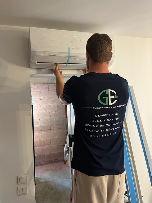 Installation Climatisation reversible Bosch - Saint Cannat.png