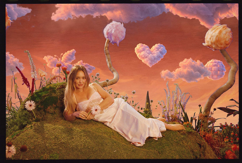 Hilary Duff presenta "CATastrophe", canción original para el próximo filme El Gato con sombrero