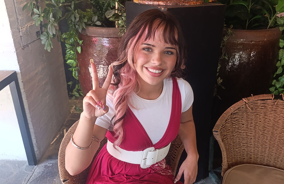 Delilah presenta su nuevo sencillo "Malibú"