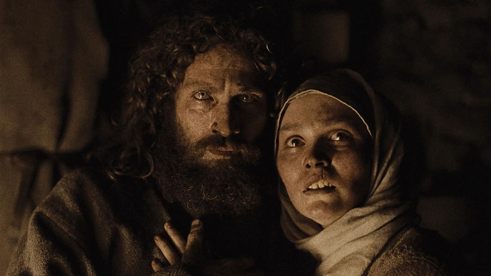 Robert Eggers revela un nuevo vistazo a su esperada cinta de terror, Werwulf protagonizada por Aaron Taylor-Johnson, Lily-Rose Depp y Willem Dafoe, que llegará a los cines de México este 31 de diciembre.