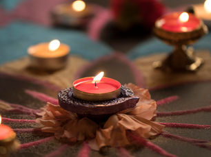 Това, за което рядко се говори:
Какво всъщност се случва в една истинска тантра сесия