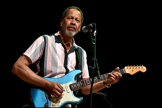 Paul Dunmall Invites: Steve Ajao - Back to the Blues