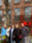 Gruppenbild vor dem Kino
