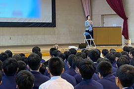 中学校で睡眠講演会