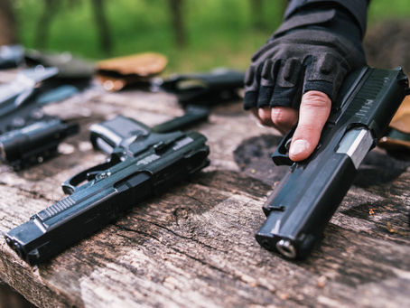 DF e fabricante de armas são condenados a indenizar sargento atingido por disparo involuntário