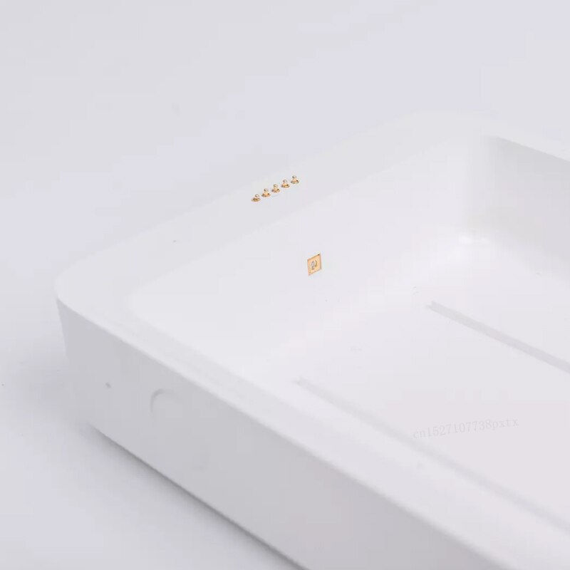 थंबनेल: FIVE Multifunctional Sterilizing UV Wireless Charge Phone Disinfection