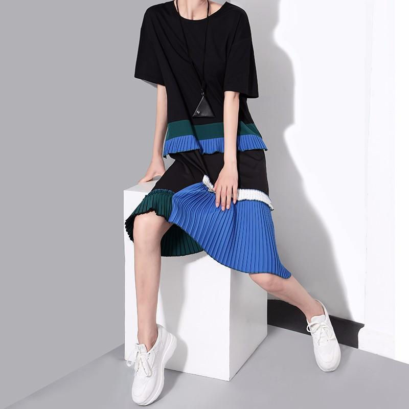 Thumbnail: Emon Color Block Pleated Dress - Black