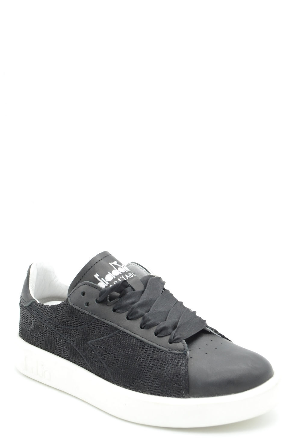 Hình thu nhỏ: Shoes Diadora