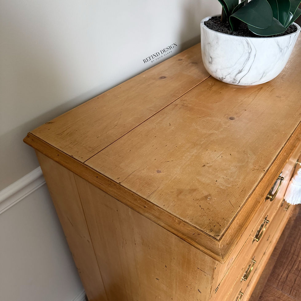 Thumbnail: Early 1800s Pine Dresser in English Countryside Style