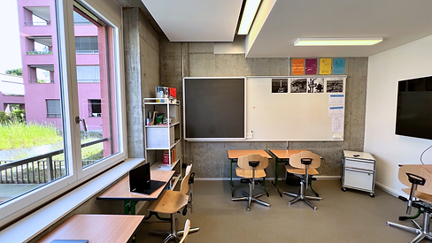 Schulzimmer Räumlichkeiten Schule für Hochbegabte