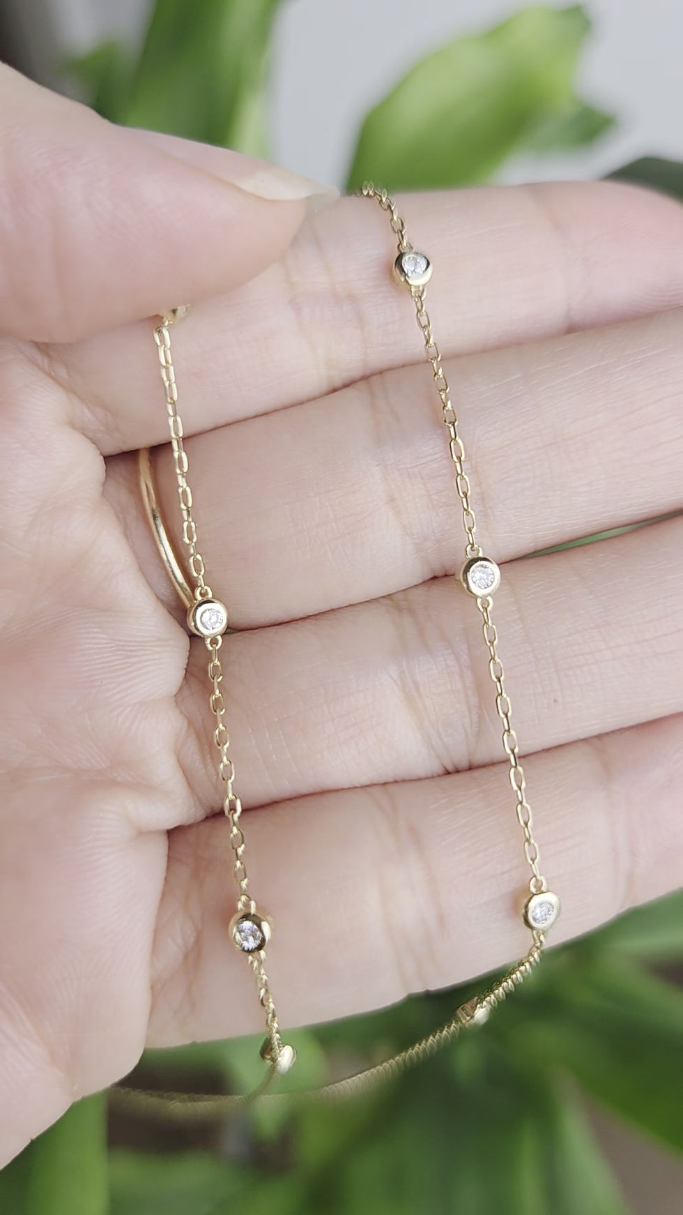 Thumbnail: 5 Diamonds Necklace