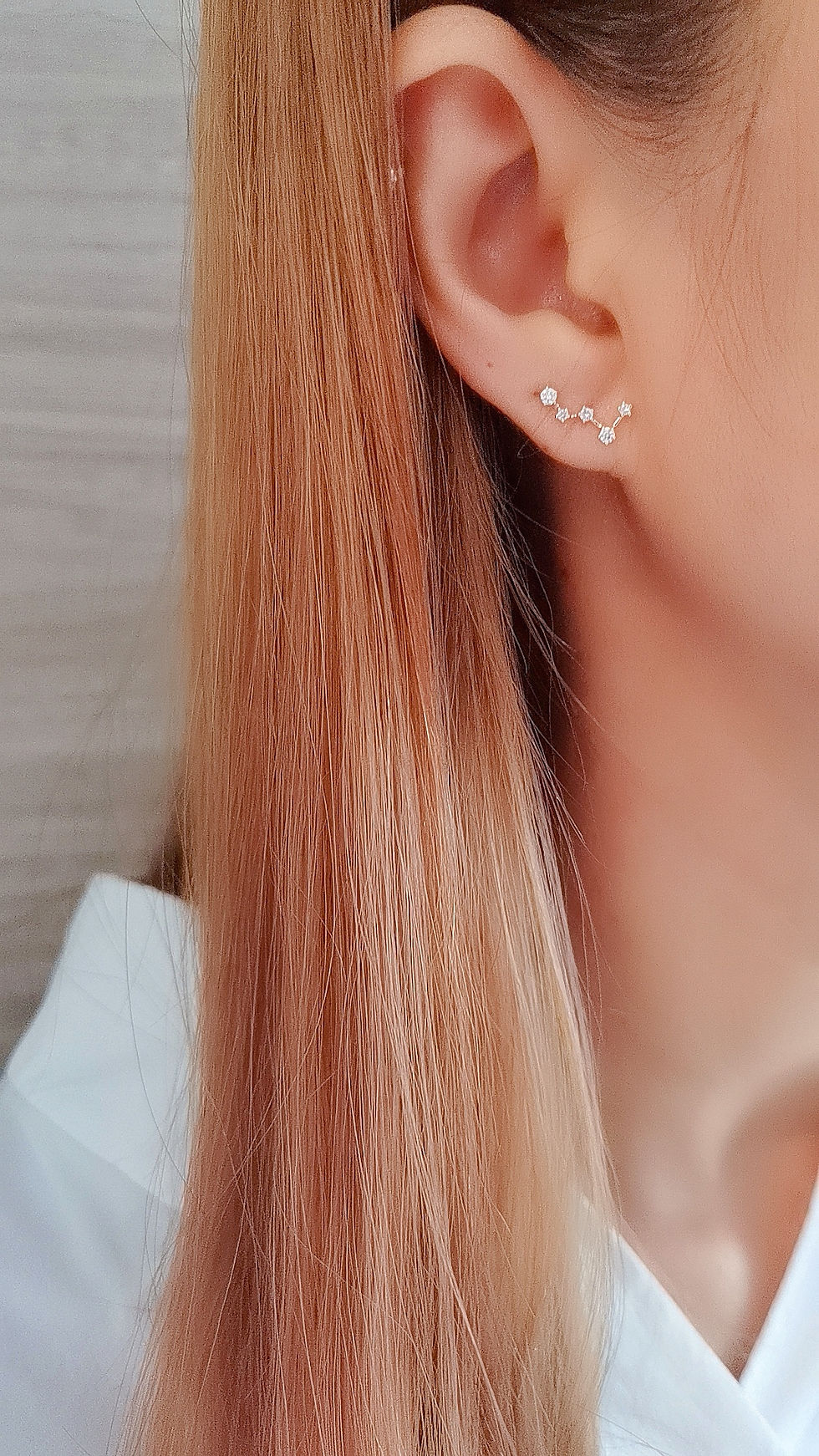 Thumbnail: Diamond Stars ear climbers