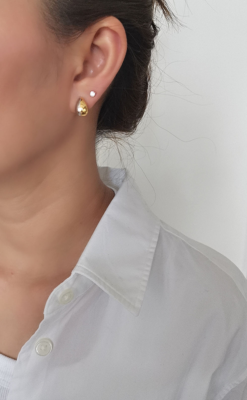 Thumbnail: Jeanne 2 tone Teardrop earring