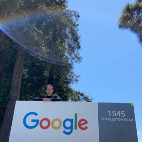 Lujambio visita la sede de Google