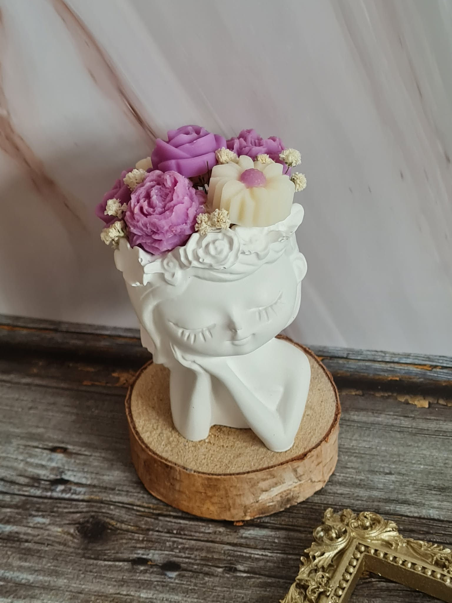 "La Demoiselle Esmée Bohème" senteur Violette