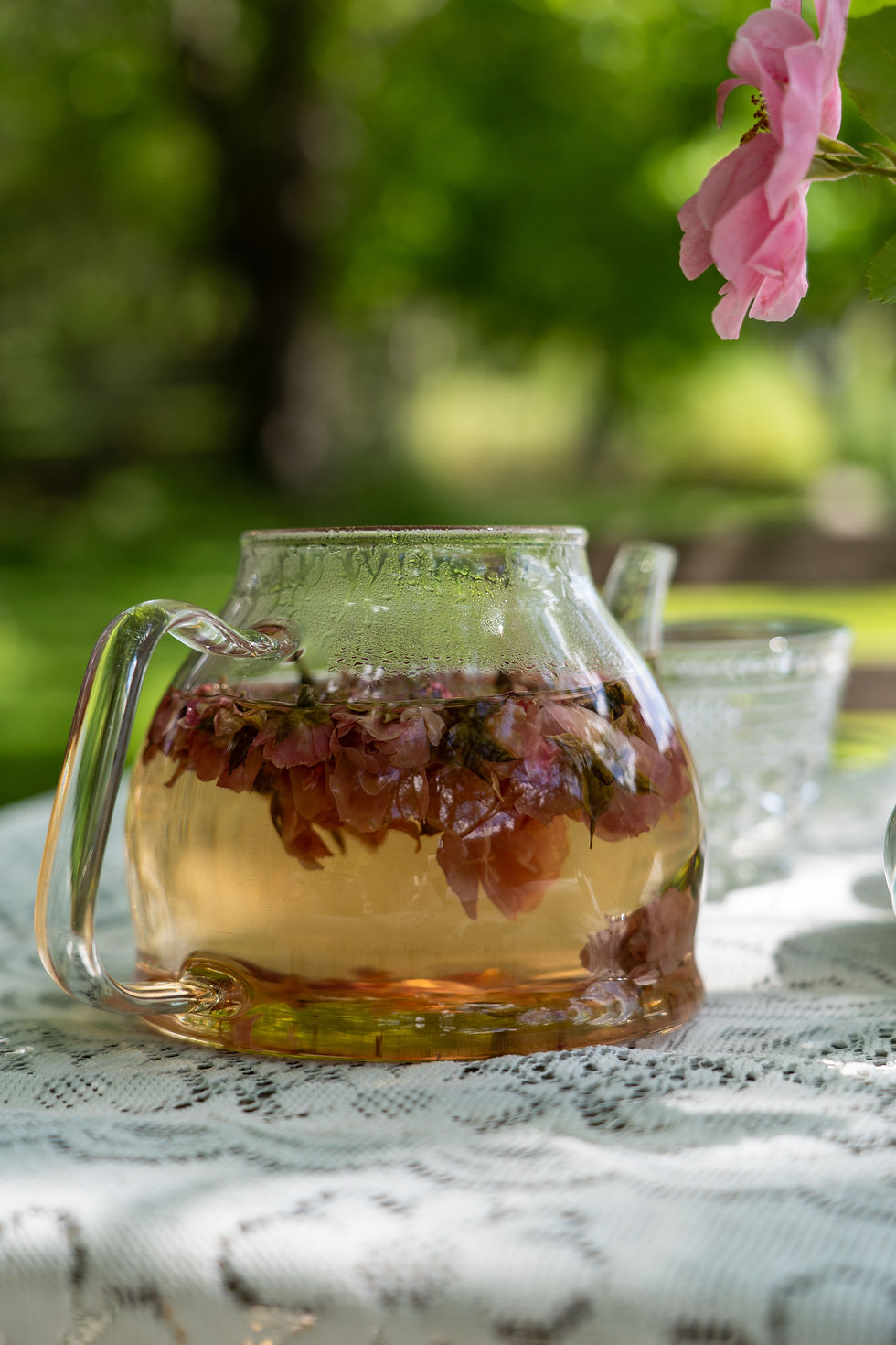 Thumbnail: Pure Rose Round Tea 50g - Blossom BouTEAq