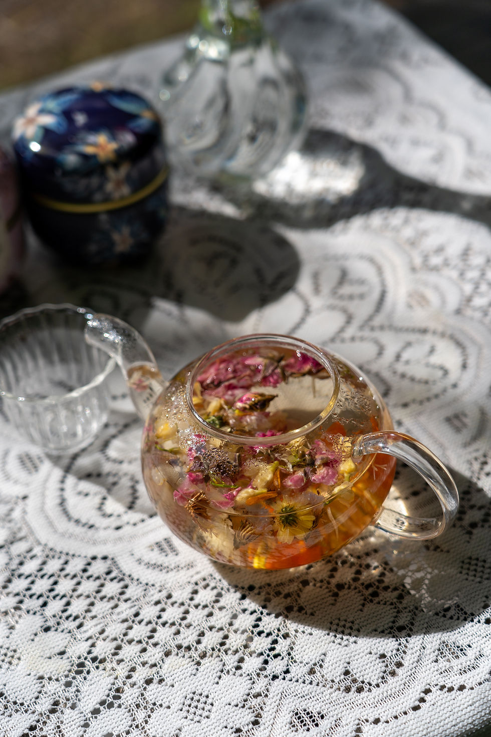 Thumbnail: Small Mixed Flowers Round Tea 40g - Blossom BouTEAq
