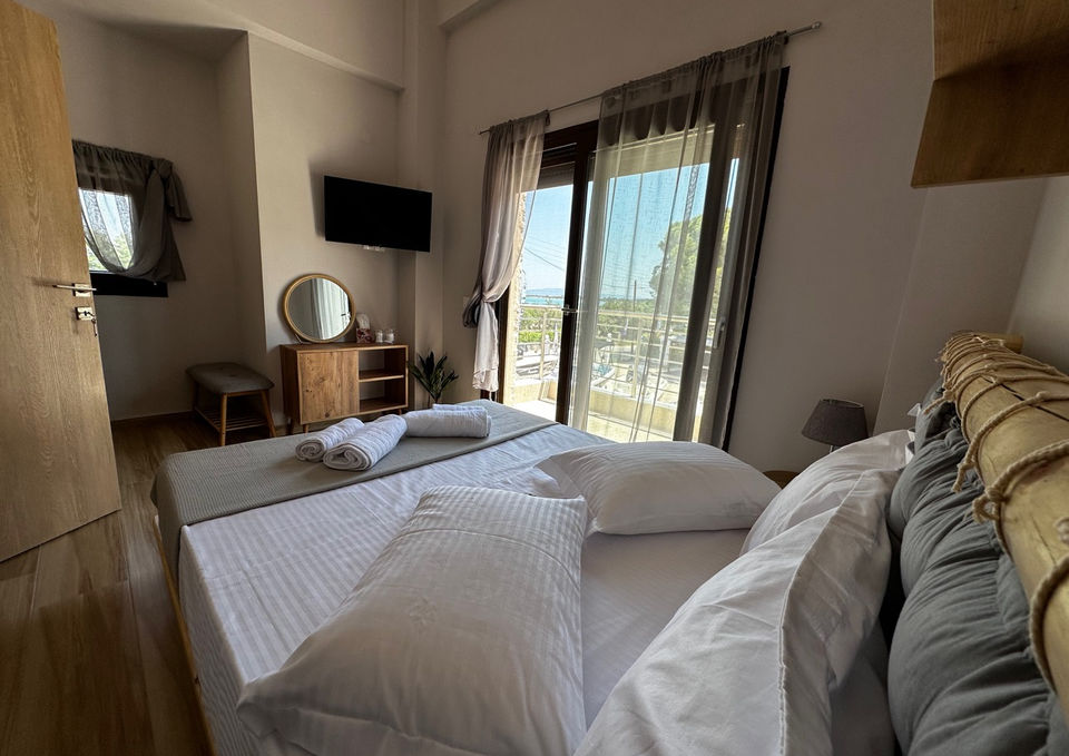 Limoncello Villas bedroom