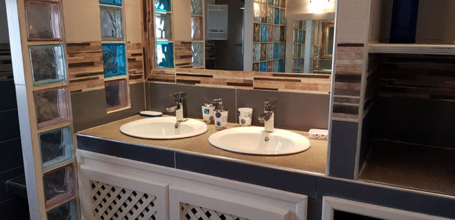 salle de bain rdc 1.jpeg