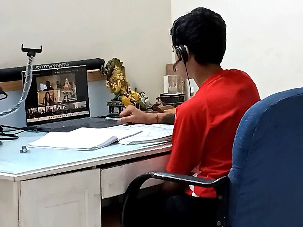 Grade 7 Student learning online
