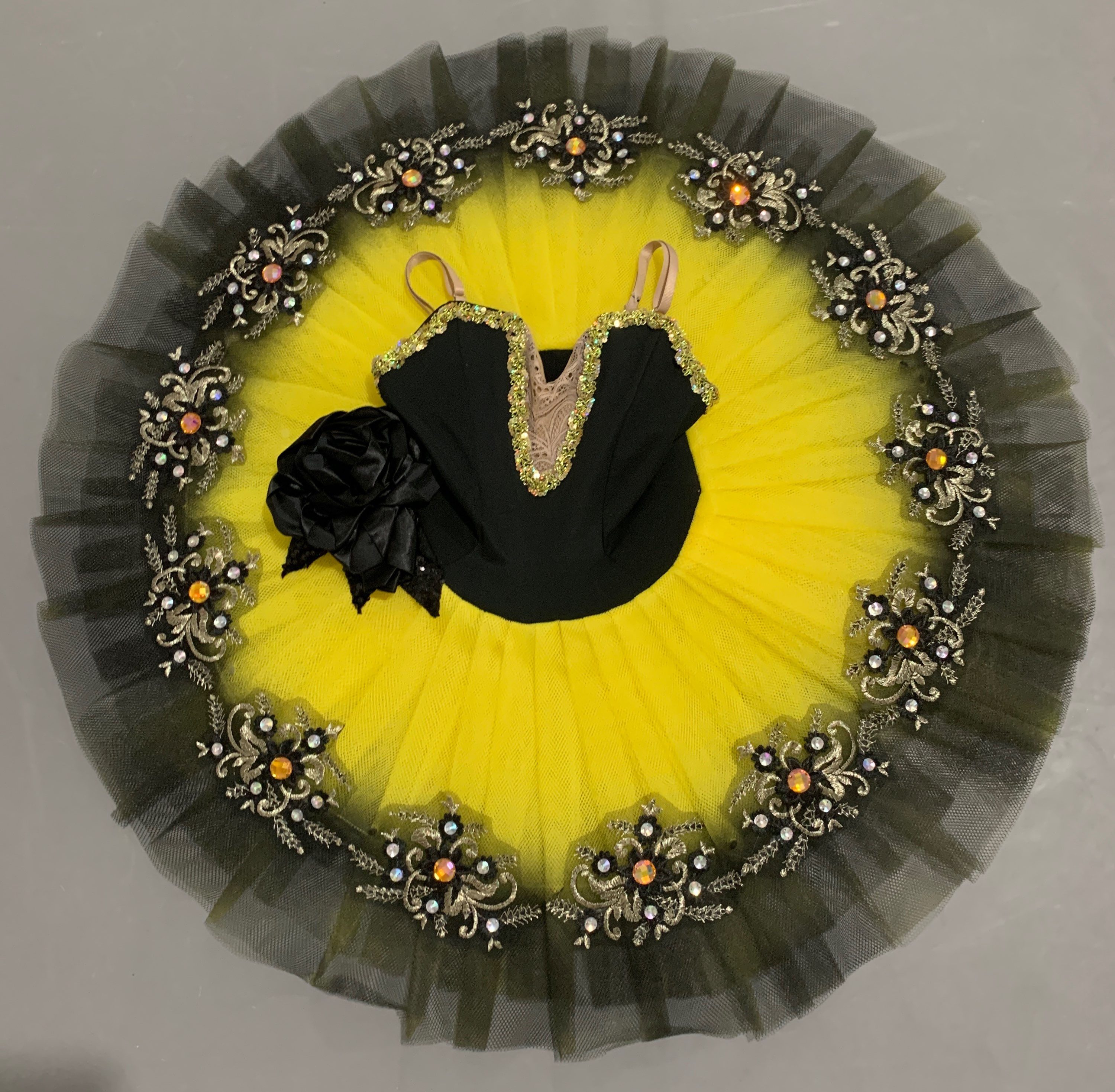 Figurino Tutu Bandeja Amarelo e Preto
