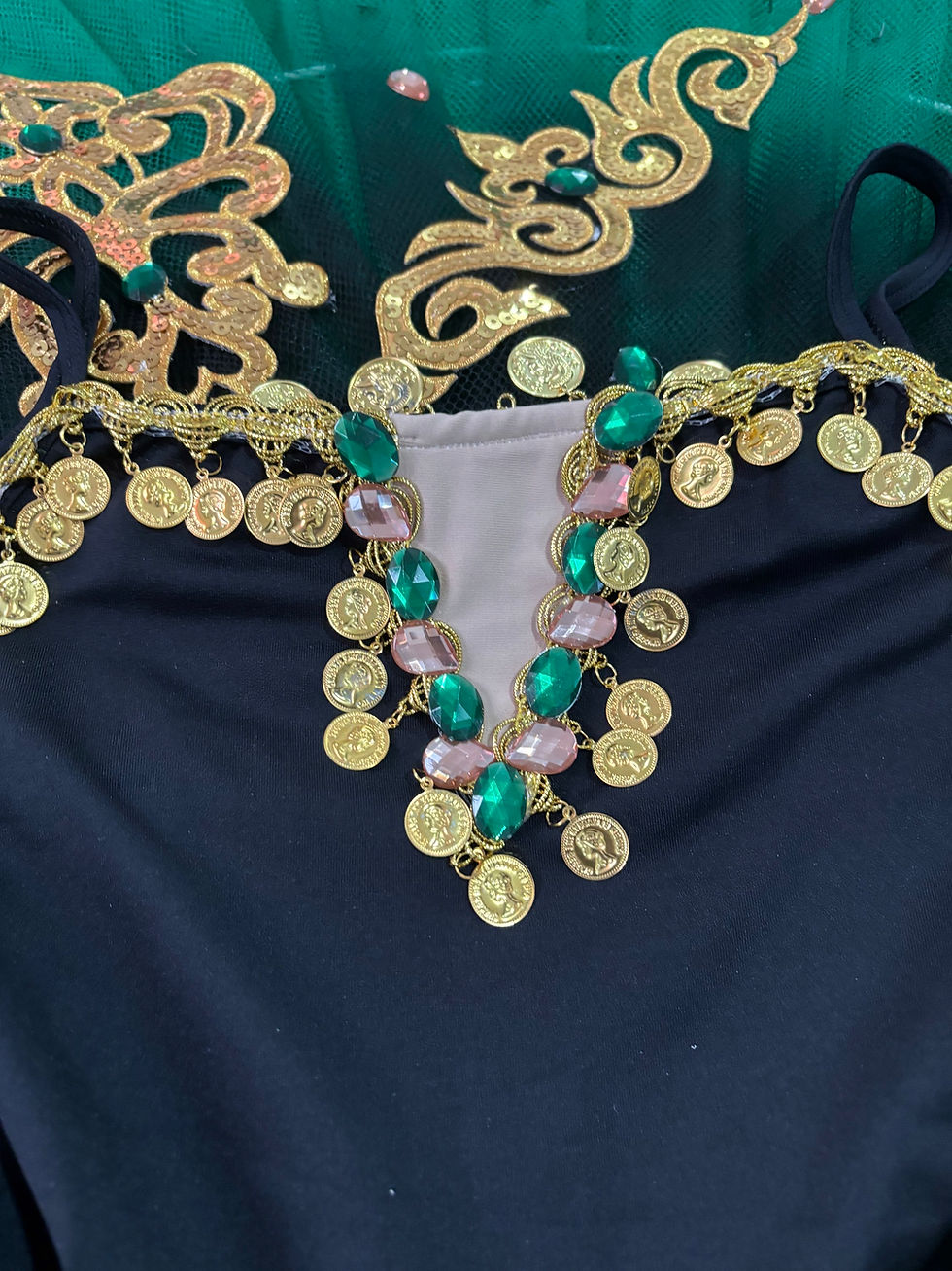 Miniatura: Tutu verde e dourado