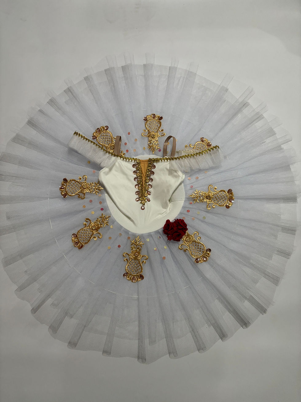 Miniatura: Tutu bandeja branco e dourado 