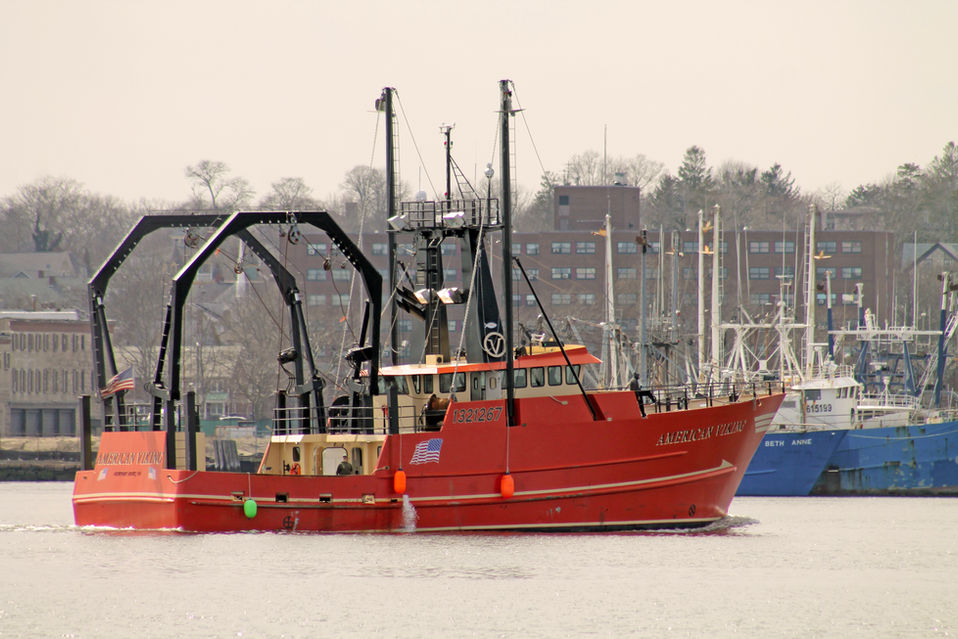 fv-american-viking-new-bedford-harbor-01.jpg