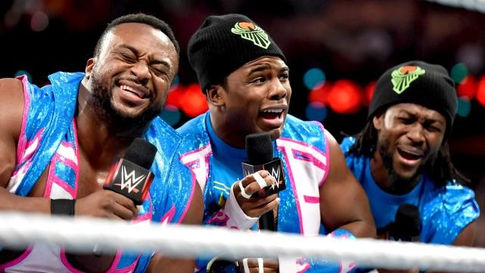 WWE planea separar varios equipos tras la división de marcas