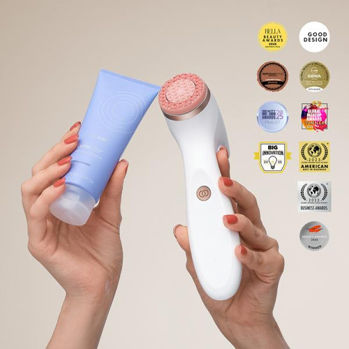 Nuskin LumiSpa iO Cleansing Kit in Rose Gold | Dailyskincare.co.uk