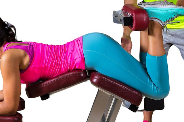 Leg curl machine