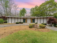 1968 North Carolina Mid-Century Modern For Sale