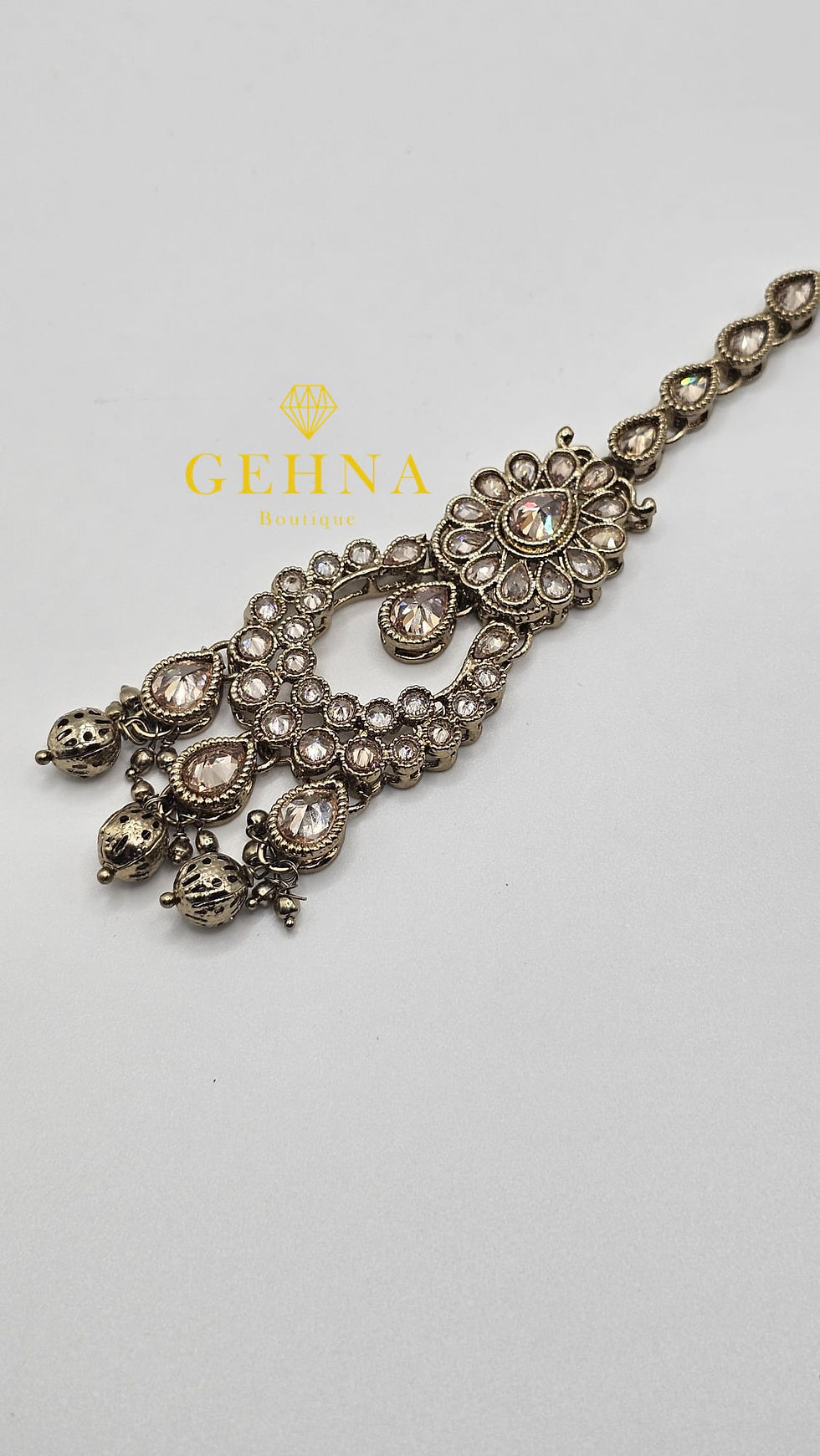 תמונה ממוזערת: Rhea; Necklace, Earring & Maang Tikka Set