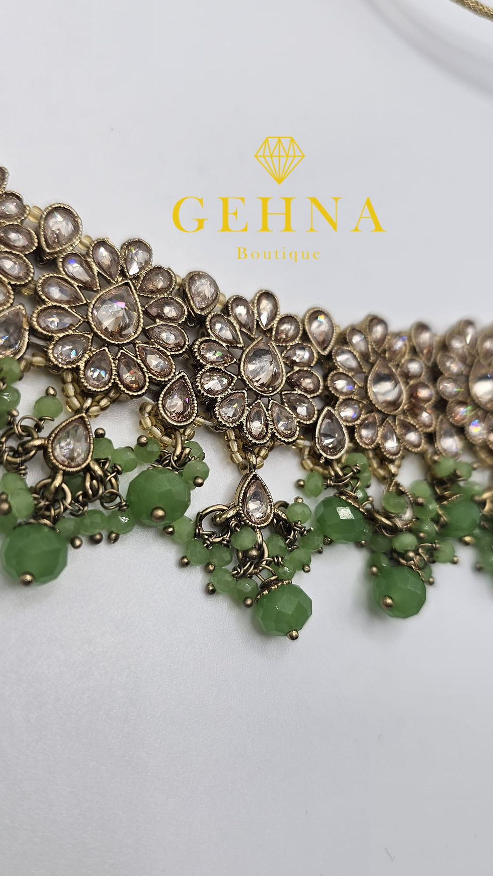 Hình thu nhỏ: Saheena; Necklace, Earring & Maang Tikka set