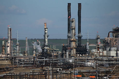richmond-california-refinery_justin-sullivan-getty.jpg