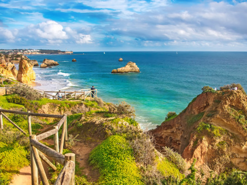 L'aventure à portée de main :                 le voyage du héros en Algarve