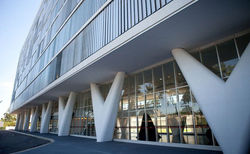 MUSEU_DE_ARTE_CONTEMPORÂNEA_(MAC)