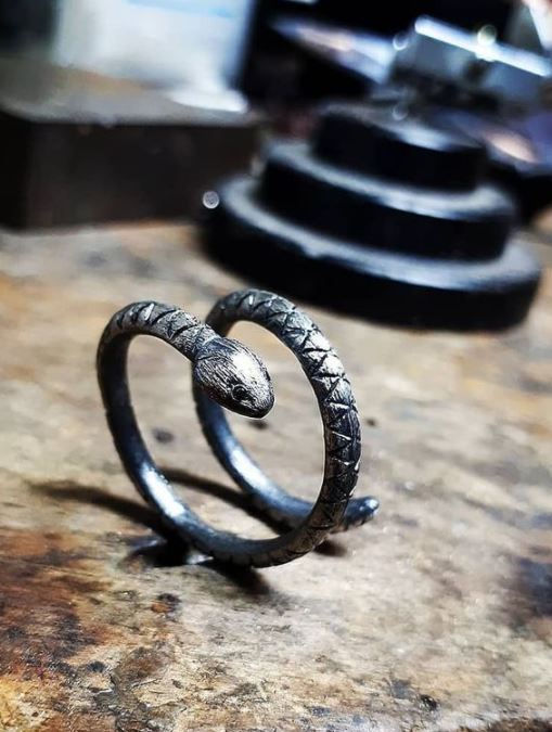 Thumbnail: Black Diamond Eyed Snake Ring