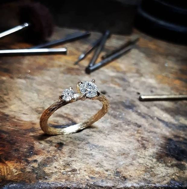 Thumbnail: Double Diamond Branch Ring
