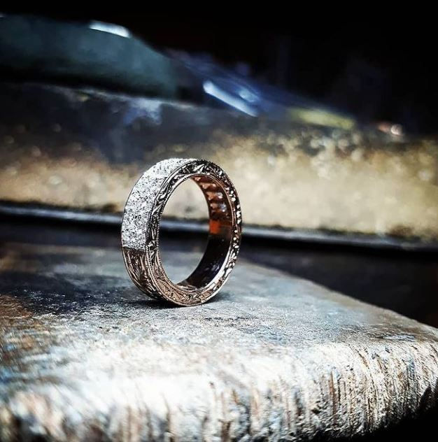 Thumbnail: Half Turn Motif Diamond Ring