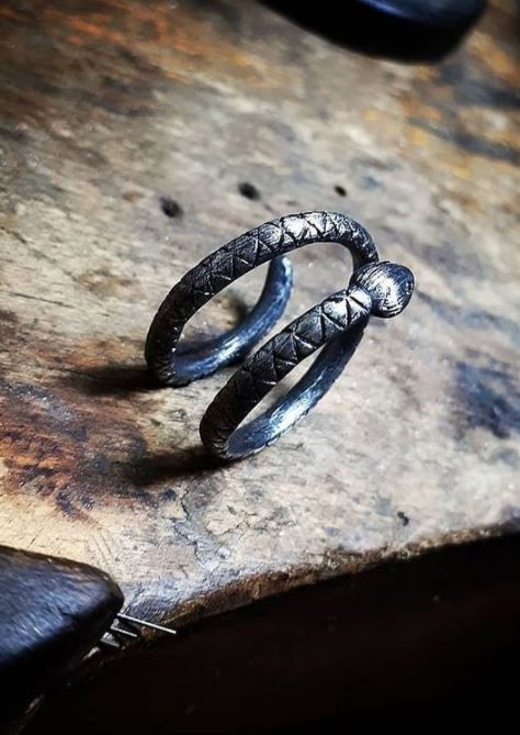 Thumbnail: Black Diamond Eyed Snake Ring