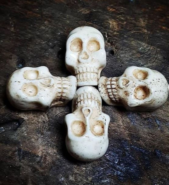 Thumbnail: Skull Gold Oxide Bracelet